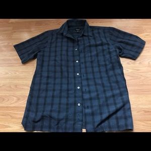 Men’s size small Van Heusen shirt